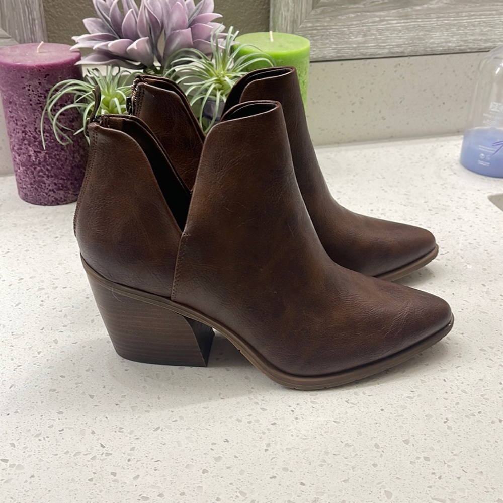 Michael by Michael Shannon Brown Boots.   Brand new